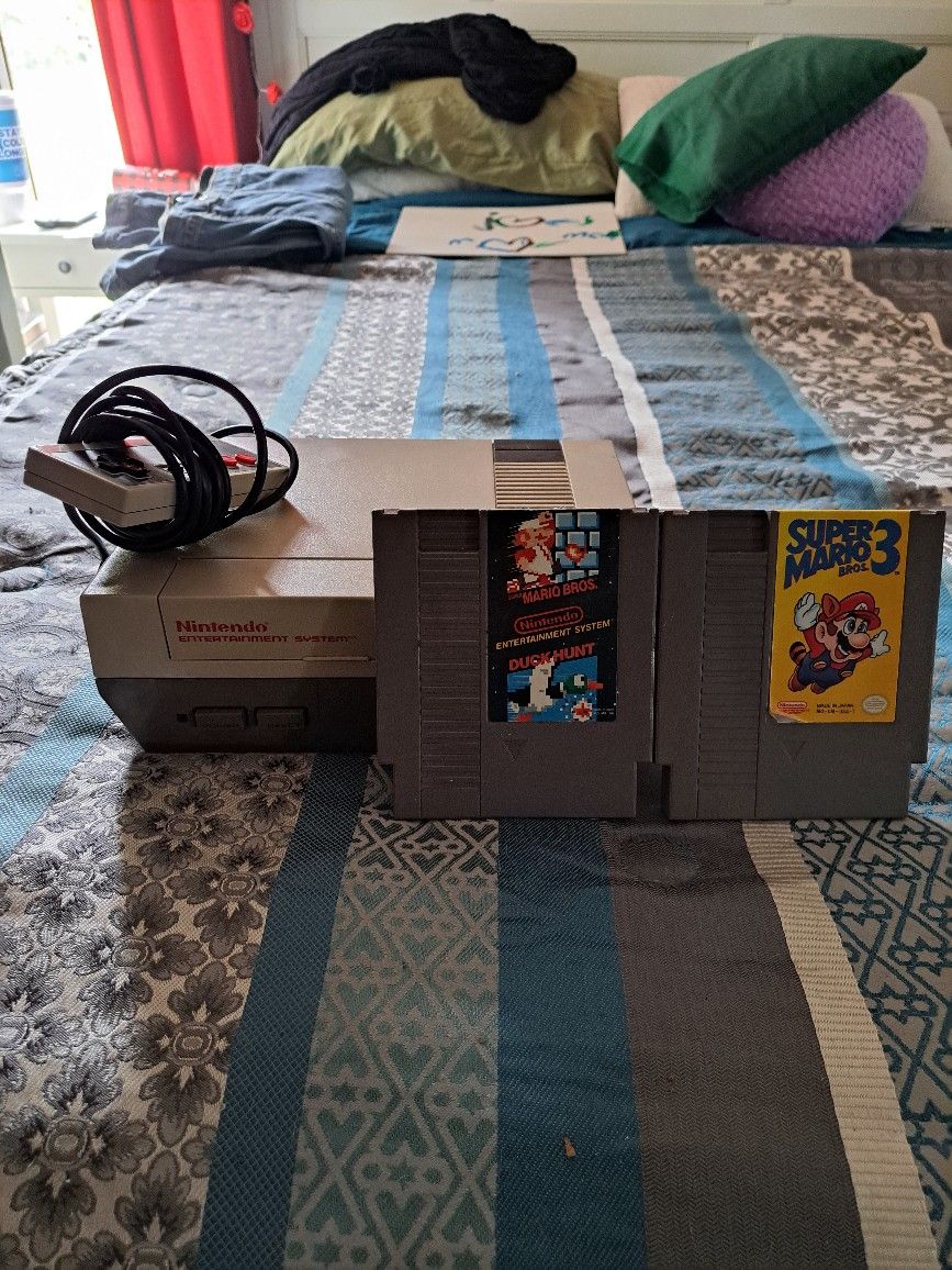 Original 1985 Nintendo Entertainment System