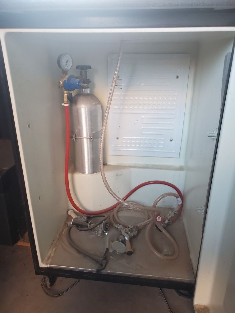 Haier kegerator for Sale in Laveen Village, AZ OfferUp