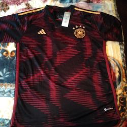 Alemania Size Large  & XL 