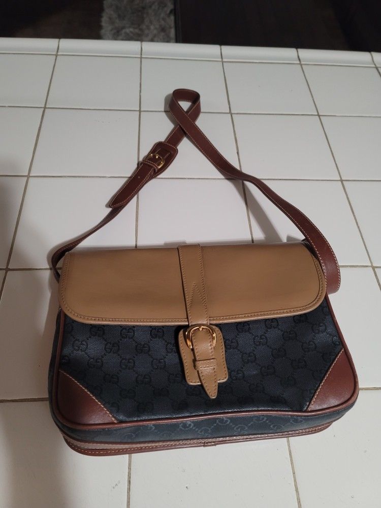 Women's Gucci Shirt $500 Pickup In Oakdale