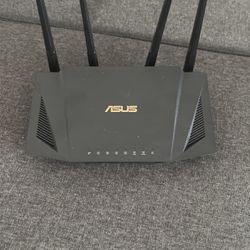ASUS router (NEW) (No Cables) (Taking offers)