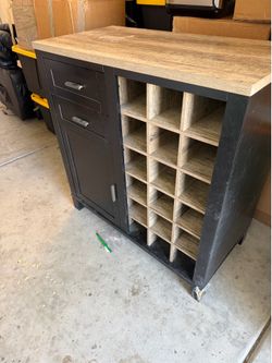 Wine cabinet
