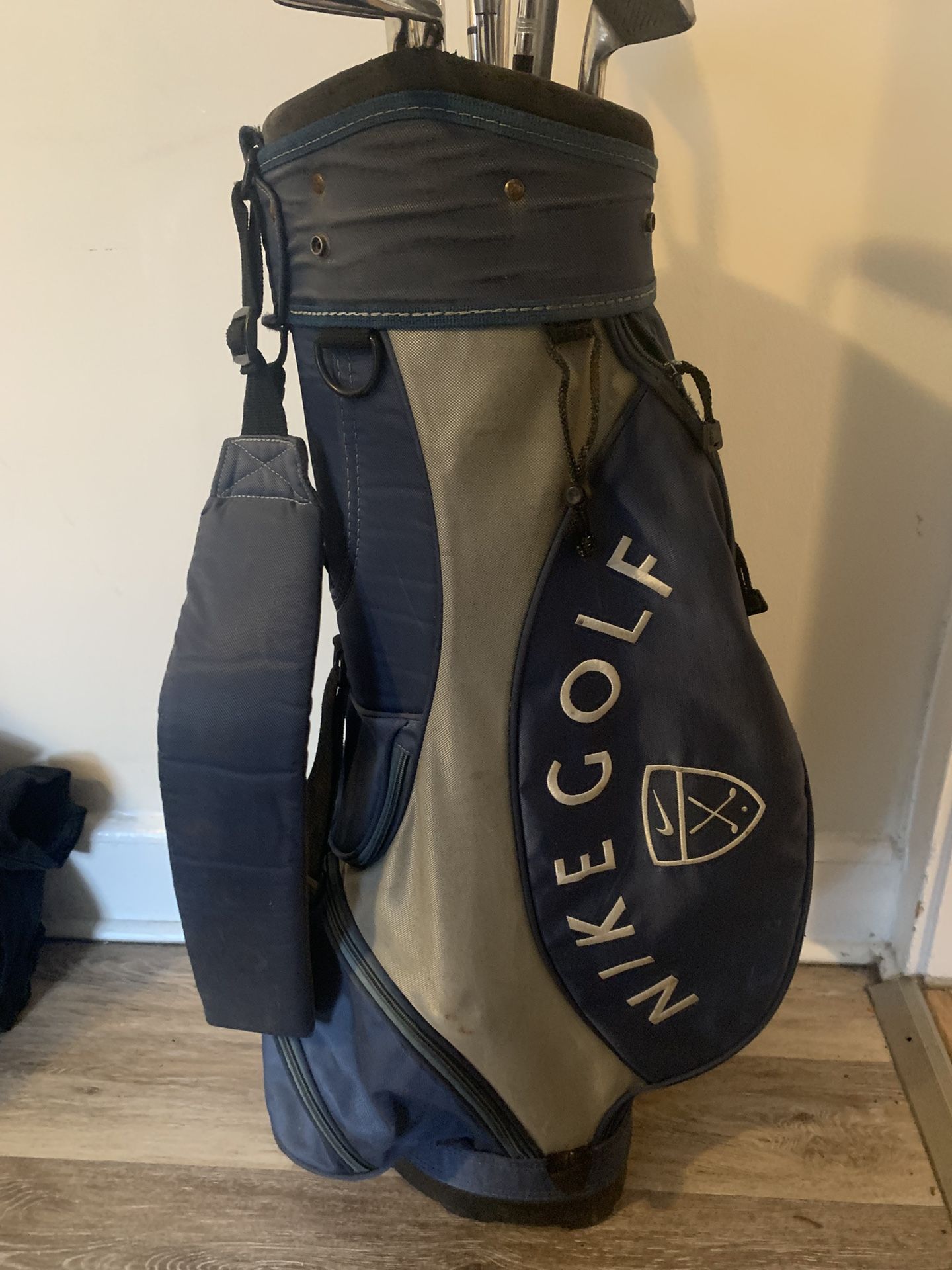 Nike Golf Bag And Clubs