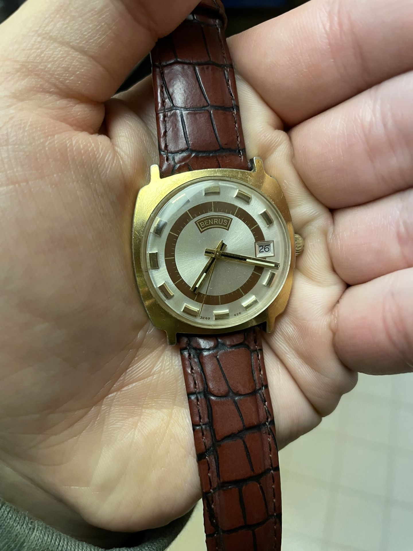 Vintage square Wrist Watch