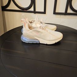 Nike Women's Air Max 270 Shoes Size 6.5