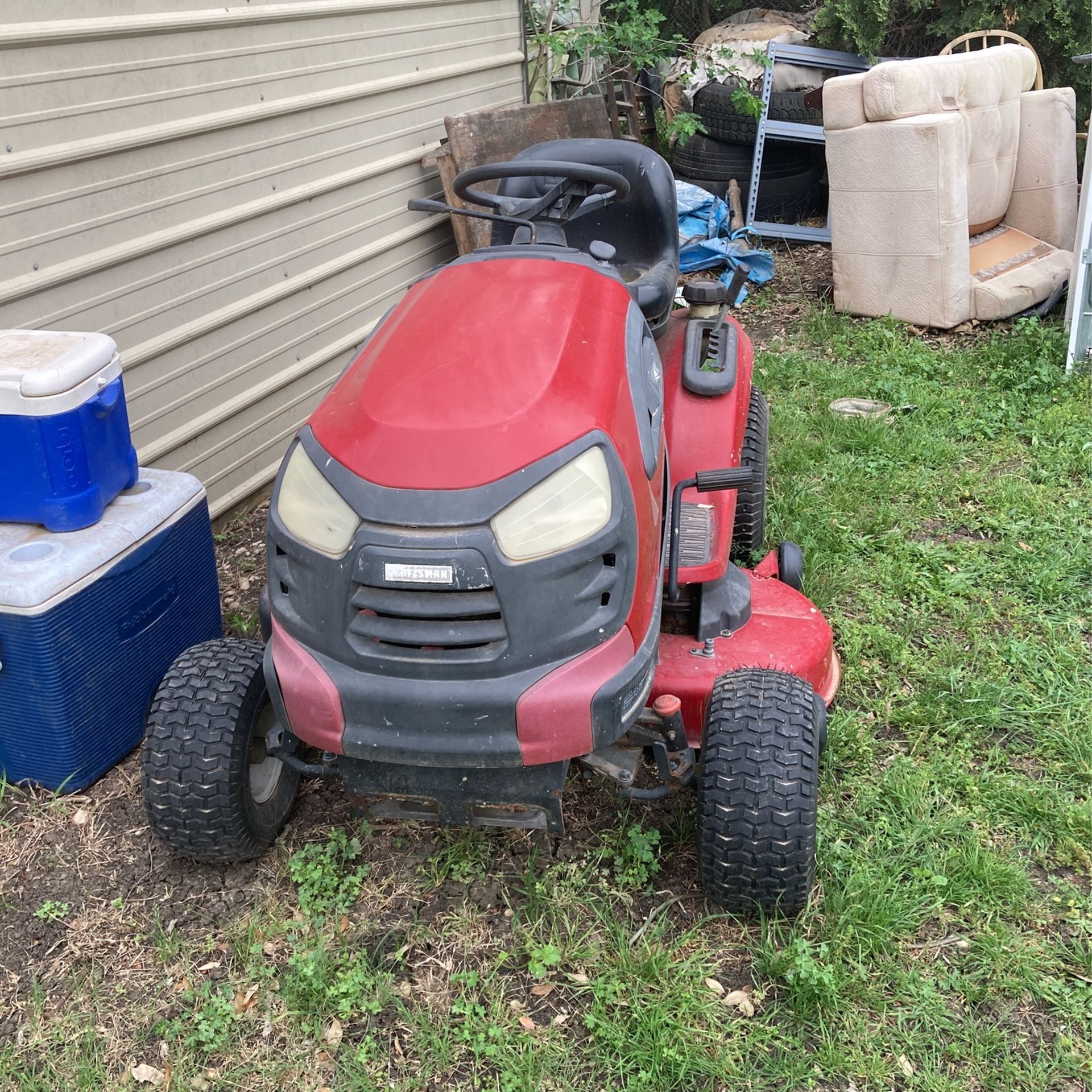 Craftsman Riding Lawnmower