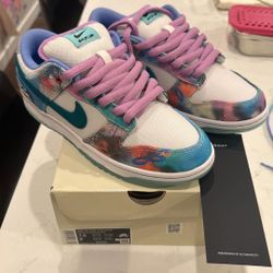 Futura Laboratories Nike Dunk Low SB - 7.5 Men’s