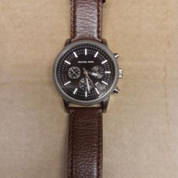 Michael Kors watch men chronograph leather Great Condition Needs BATTERY