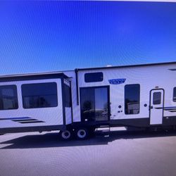 PRE-OWNED 2024 VILLA GRAND. Destination Trailer