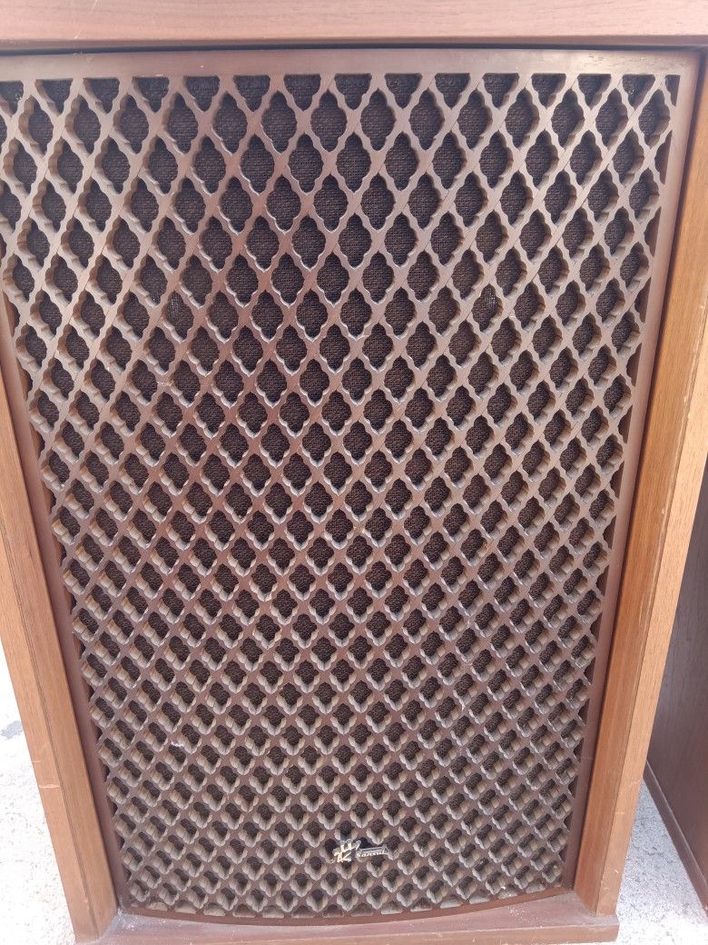 Vintage Sansui Speakers Pair