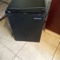 Mini Fridge Black&Decker
