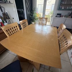 Modern Dining Table 