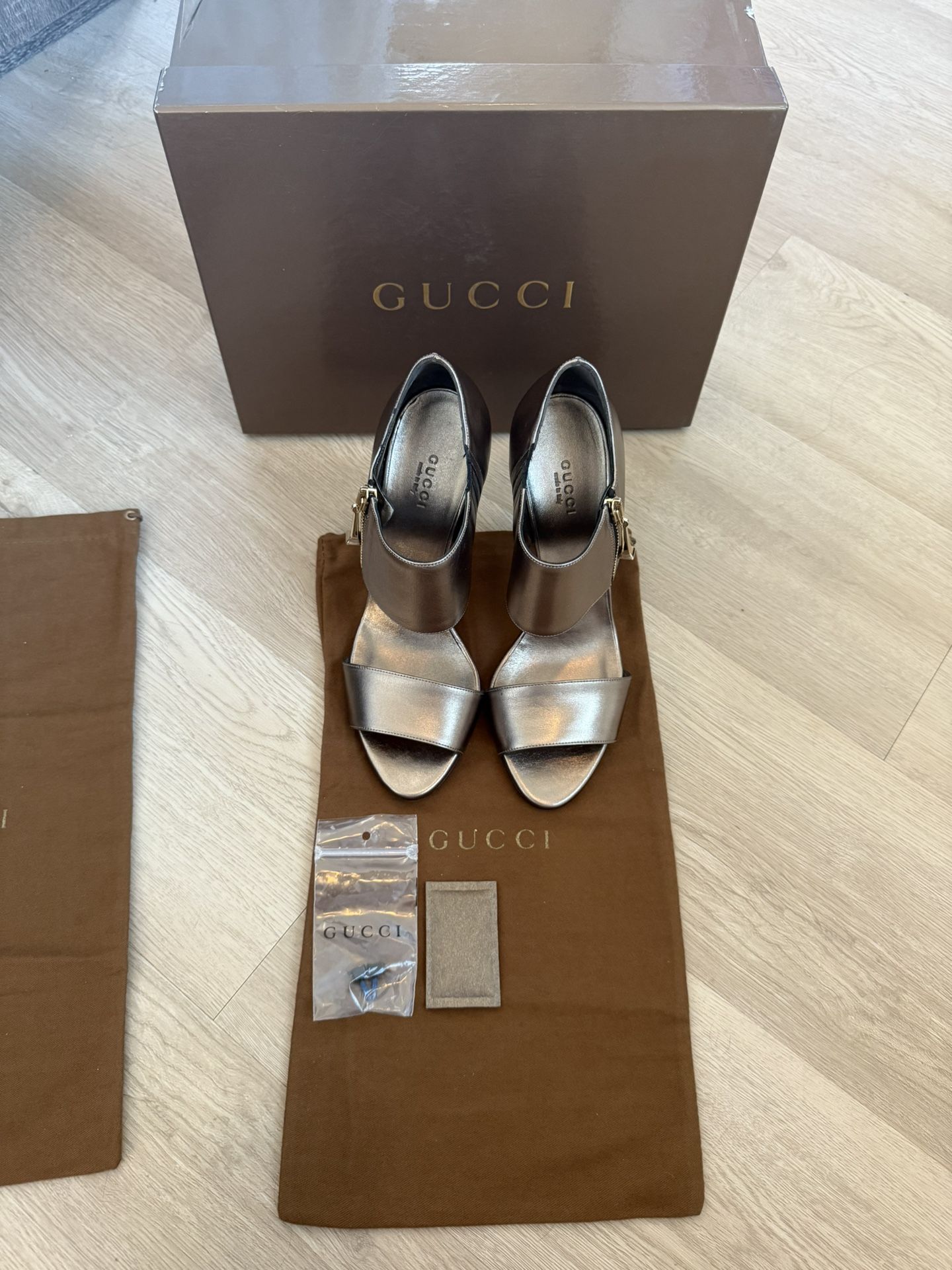 Authentic Gucci Bronze-Gold Leather Heels - Size 38 Or 7.5