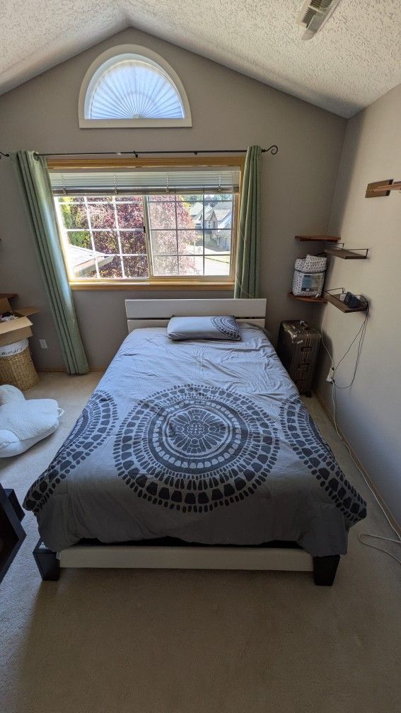 Full Size Bed With Mattress And Box Spring
