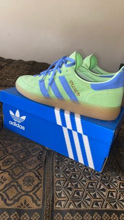 Spezial Limeburst/blue Adidas. SZ8