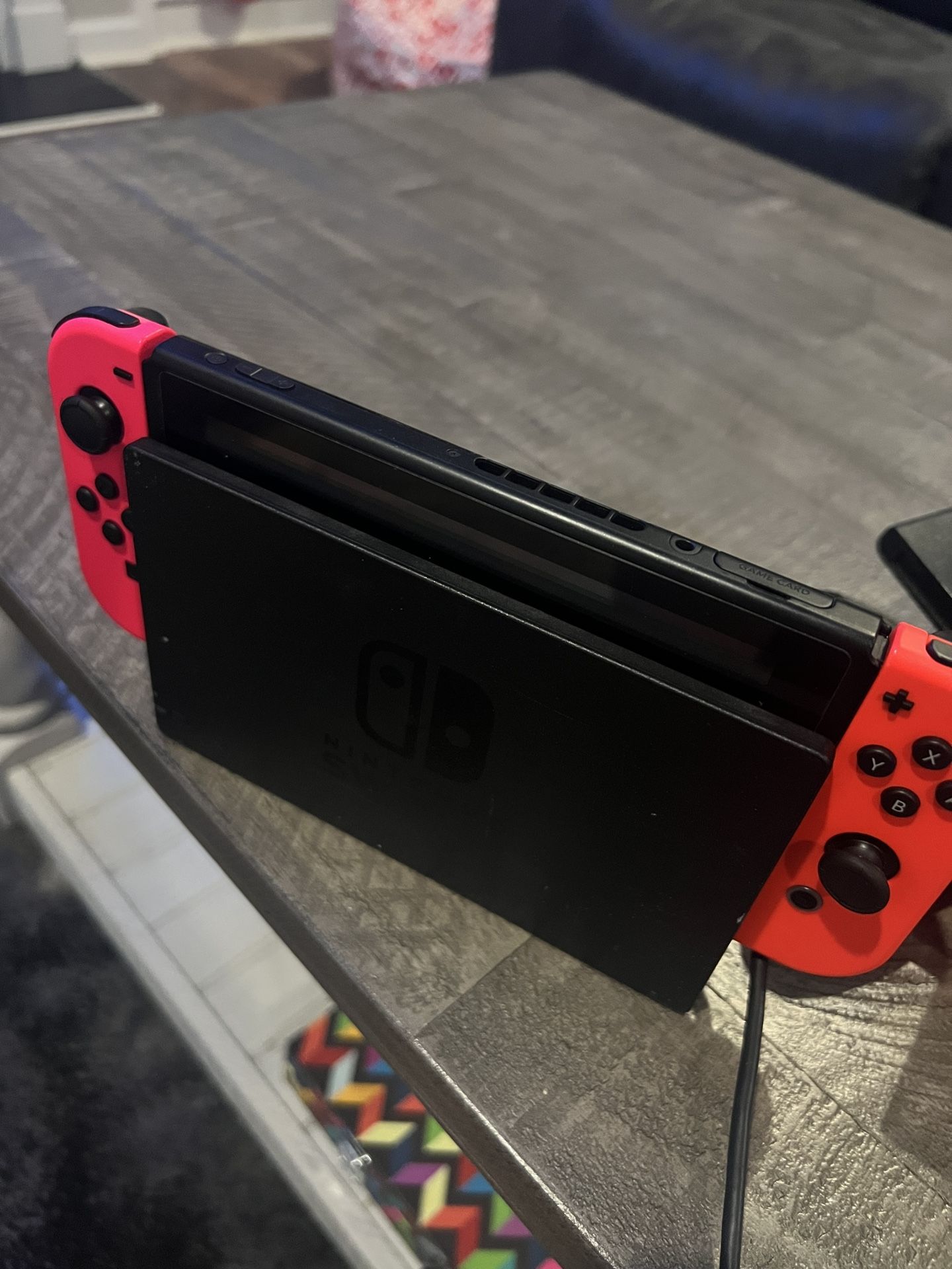 Nintendo Switch, Controllers And Games