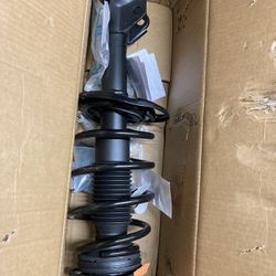 Both Front Struts With Sway Bar Links Fits Mazda 6