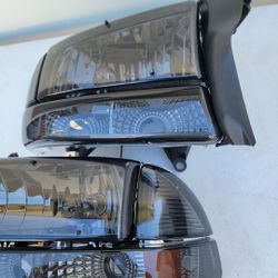 98-04 Dodge Durango 97-04 Dakota Headlights Luces Calaveras Micas Faros Focos Faroles