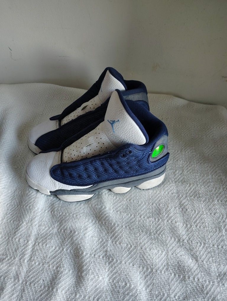 Nike Shoes/Needs Shoes Laces The 3 Pairs For $60