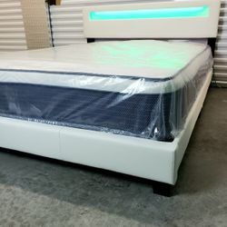 NEW QUEEN PILLOW TOP MATTRESS and BOX SPRING. Bed frame not included 👍