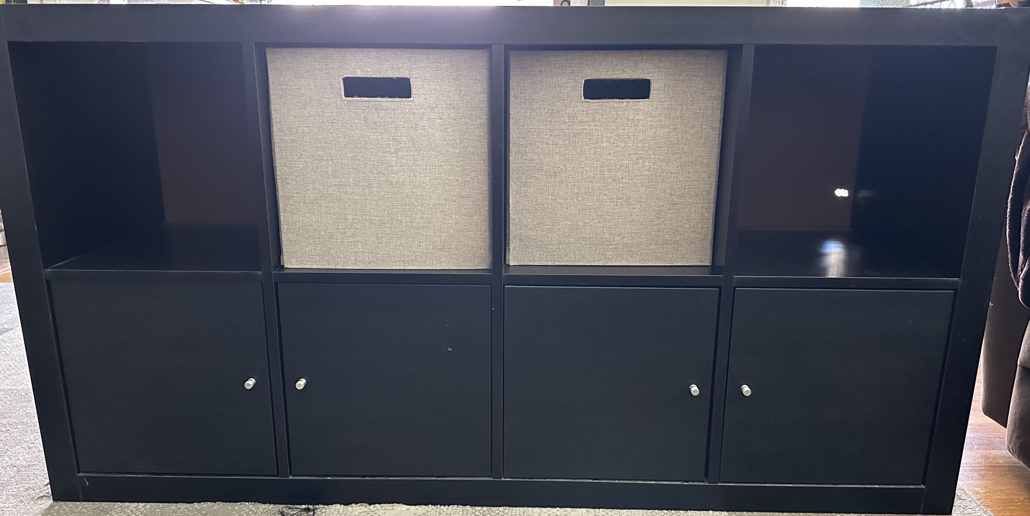 Free——-TV / Bookshelf Stand