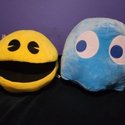 Large Pac Man Plush Set