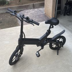 Jetson Haze R Electric Bike. Excellent Price, Beautiful and Rides Nice. Includes $60 Charger.