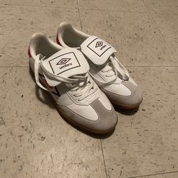 Umbro White Red shoes