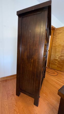 High boy dresser