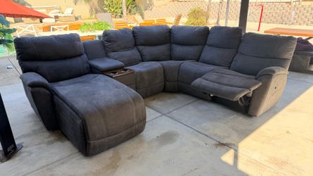 La-Z-Boy Trouper Sectional