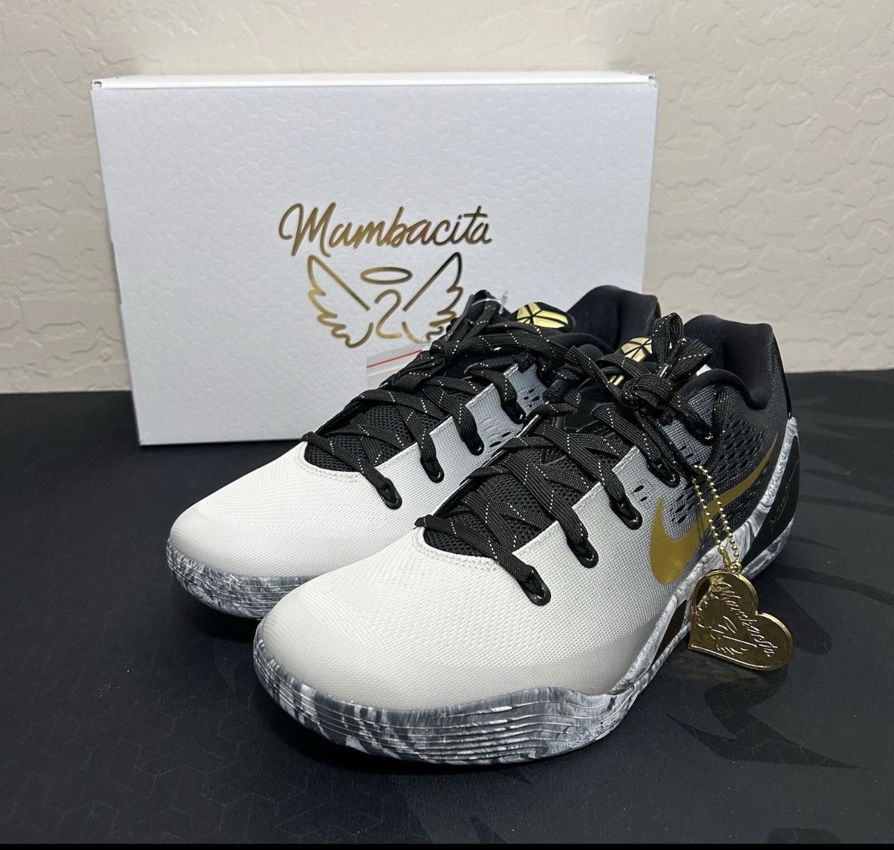 Nike Kobe 9 EM Protro “Mambacita” Men’s Size 12 (FZ7333-002)