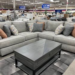 Sectional/// Same Day Delivery/// 
