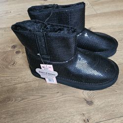 Juicy Couture Black Sequin Boots
Brand new with tags 