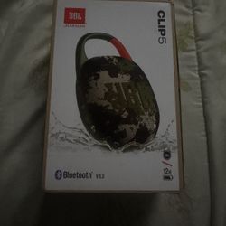 JBL clip 5