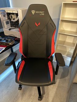Secretlab TITAN Evo VALORANT Edition Gaming Chair