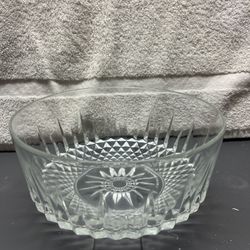 Vintage ARCOROC FRANCE Clear Glass Bowl
