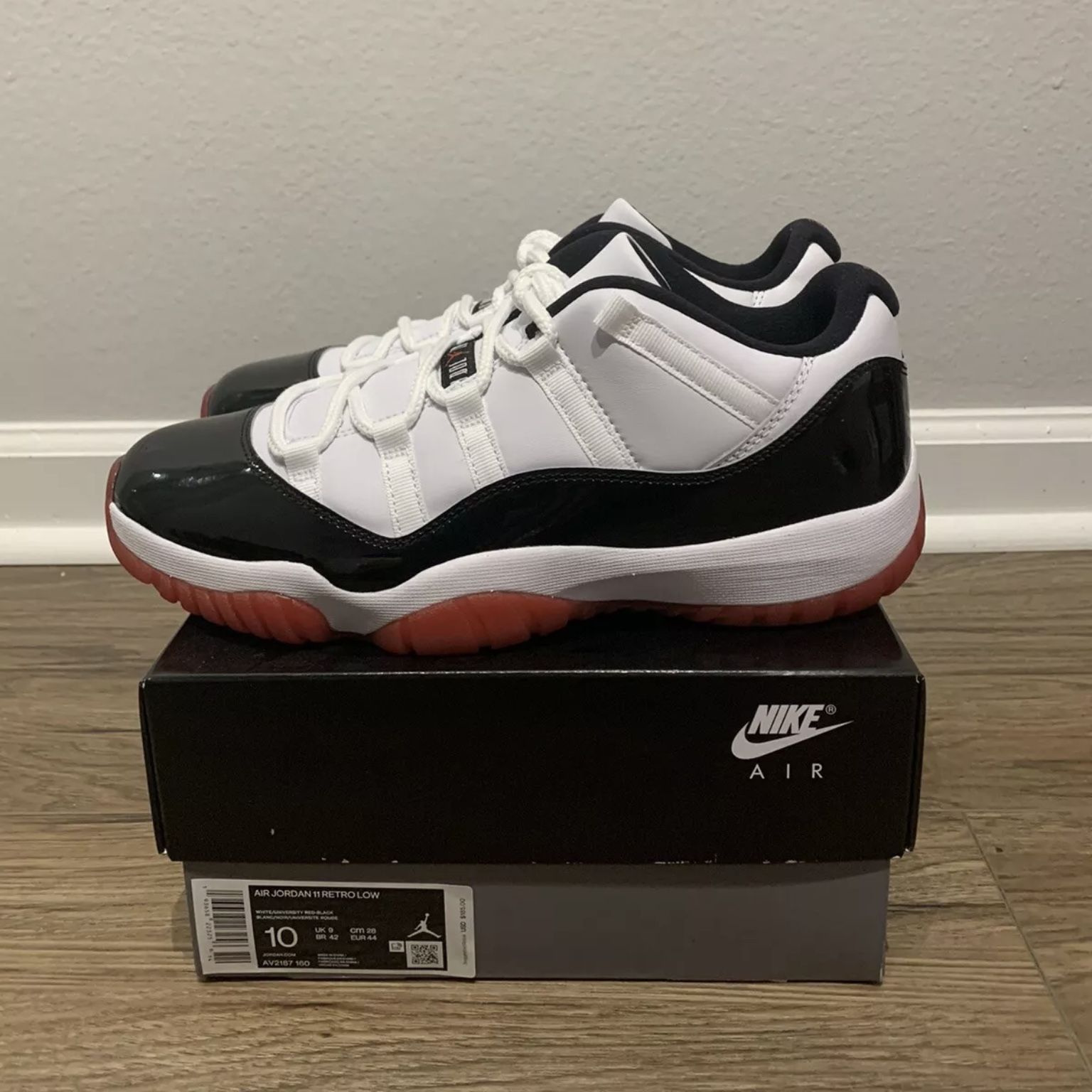 New Retro Bred 11 size 10 Jordan 11 Retro [Bred] — PURE main image 2