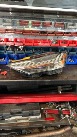 2022 RS6 Avant Headlight (Driver side)