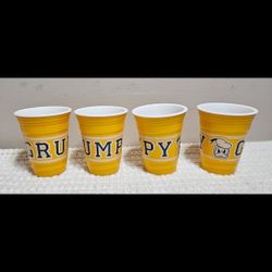 Set Of 4 GRUMPY Disney Donald Duck Varsity Plastic Cups Yellow 