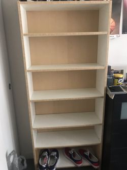 White shelf. 6 shelfs