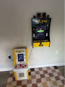 Pac-man and Mini Jr Pac-Man arcade