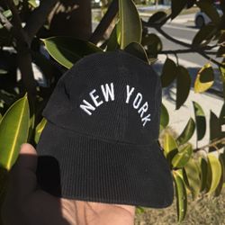 David and Young Black corduroy new york Cap