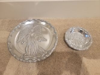 2- Vintage Wilton Pewter Armetale Star Angel Plates Scalloped