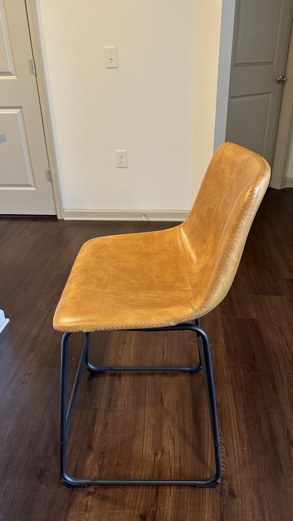 Bar Stools - Mint condition - Whiskey Brown Leather