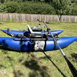 Buck’s Bags (South Fork) 8’ Pontoon Boat