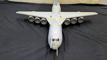 Avión de Metal
