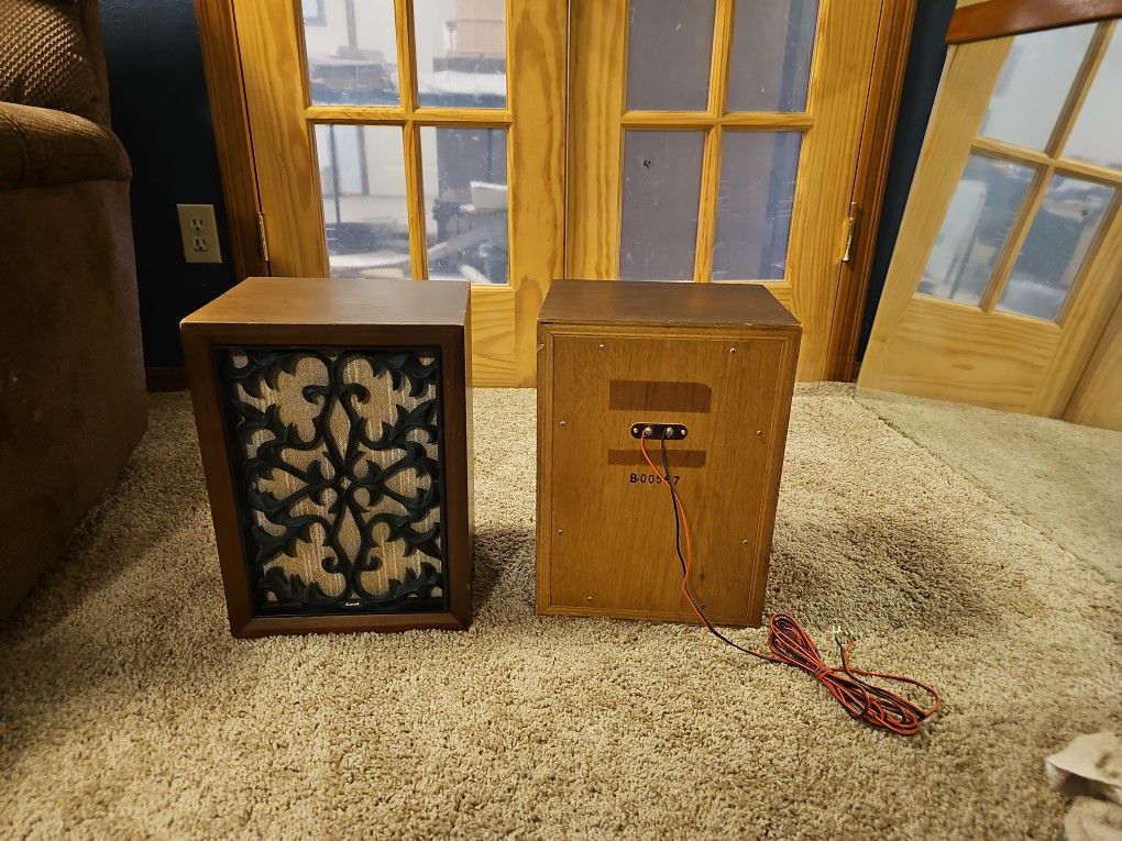 Vintage 60s Japanese Coral BX-200 hifi Bookshelf Speakers With Grills
