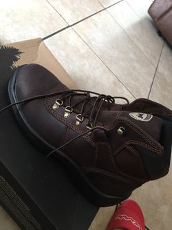 Steel toe boots