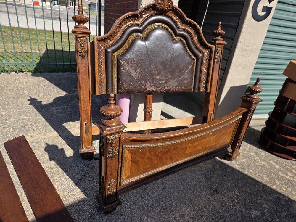 Queen Bedroom Set 4 Peice