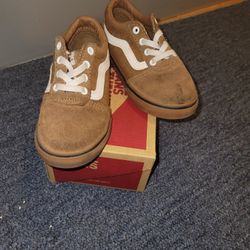 Brown Suede Toddler VANS SIZE 9